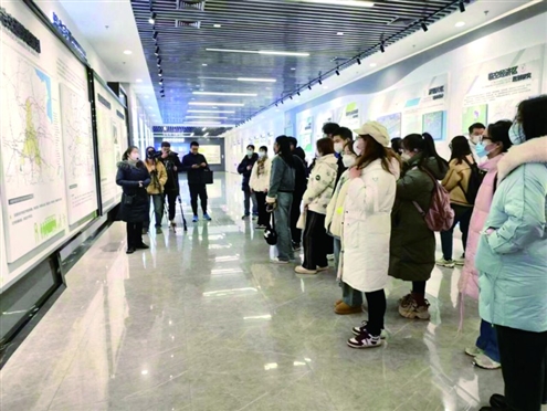 “高校学子看家乡”活动开展
